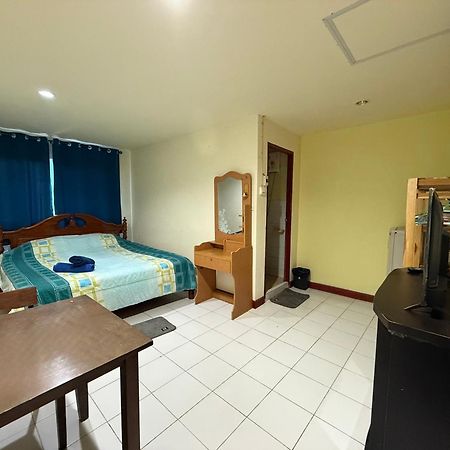 Bambus Motel Jomtien Beach Exterior photo