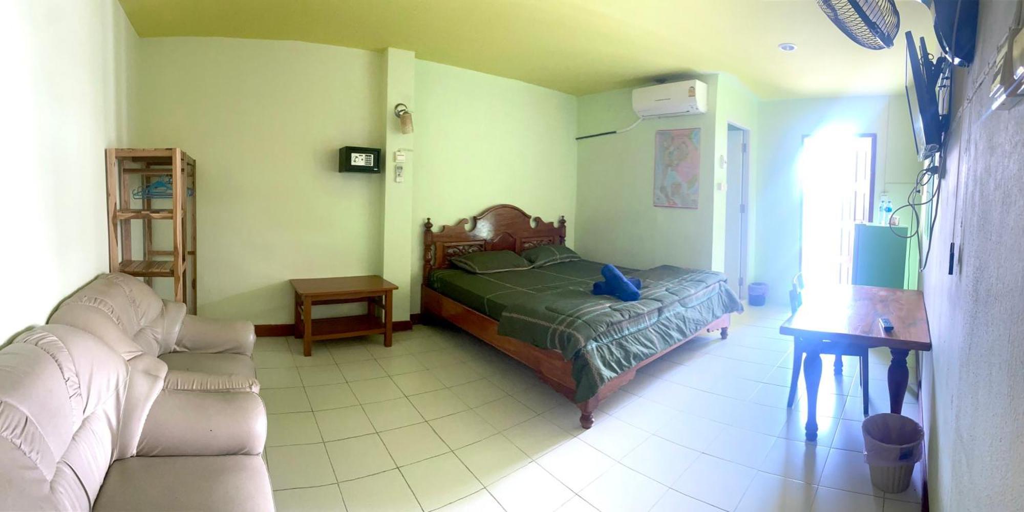 Bambus Motel Jomtien Beach Exterior photo